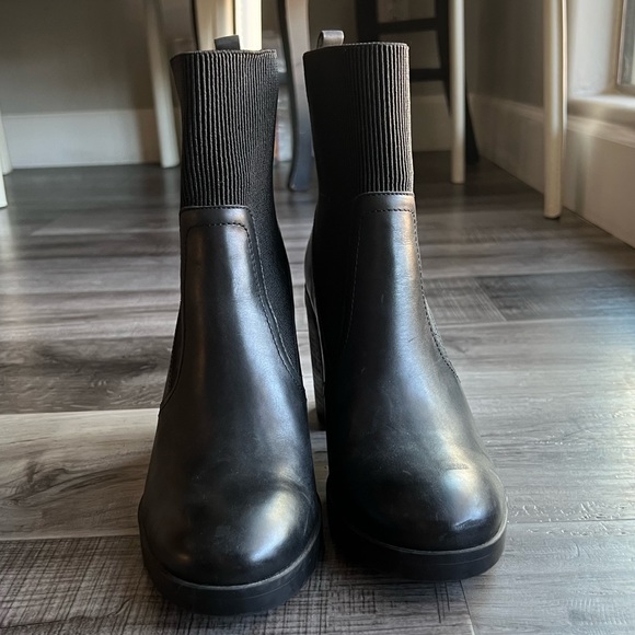 SOLD - Picture 2 of 4